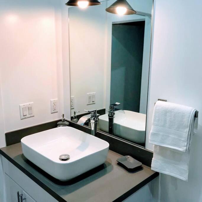 Spacious 4br Townhouse In Mid City - Wh-c2 * Los Ángeles